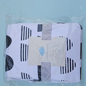 NWT fitted Crib/Toddler sheet